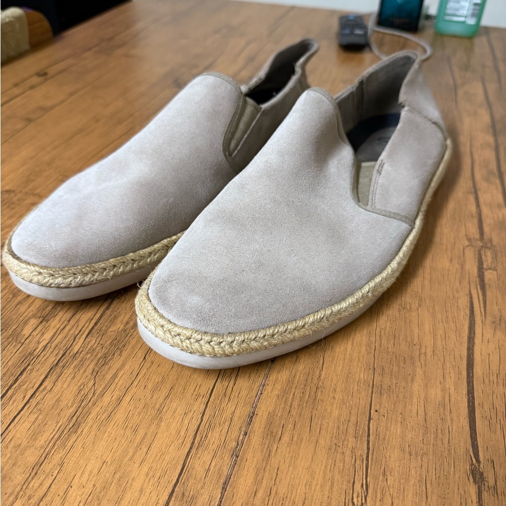 Clarks Men's Tan Slip-On Loafers